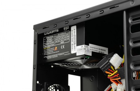 電源付きのリーズナブルなミドルタワー。650W搭載のGIGABYTE「GZ-2GP5WD」近く発売