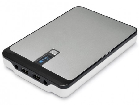 ほぼすべての機器を1台で充電できる32,000mAhモバイルバッテリー、JTT「MobilePowerBank 32000」