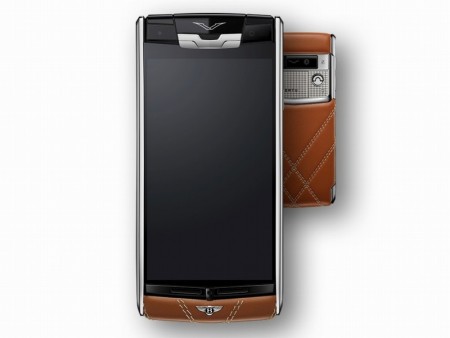 BentleyとコラボしたVertuの高級スマホ「Vertu for Bentley」、約170万円で今月デビュー