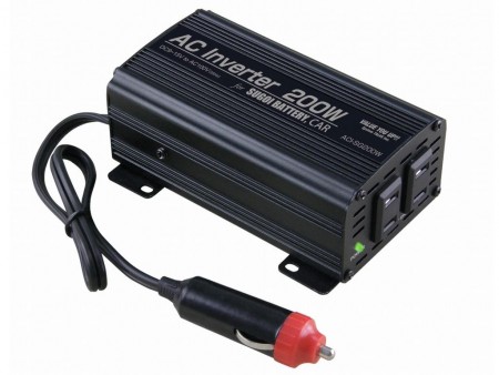 クルマのバッテリーをギリギリまで使うACインバーター、システムトークス「SUGOI INVERTER」登場