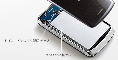 パナソニック製のスリムセルとセイコーインスツル製ICチップを搭載