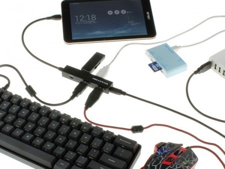 端末を充電しながらUSB機器を使う、スマホ向けの4ポートUSBハブが上海問屋から