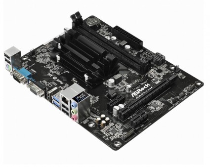 4K/2K出力に対応するファンレスMicroATXマザーボード、ASRock「QC5000M」