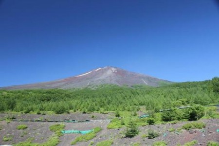 UQ、山開き期間中に富士山頂の一部地域にて「WiMAX 2+」サービスを提供