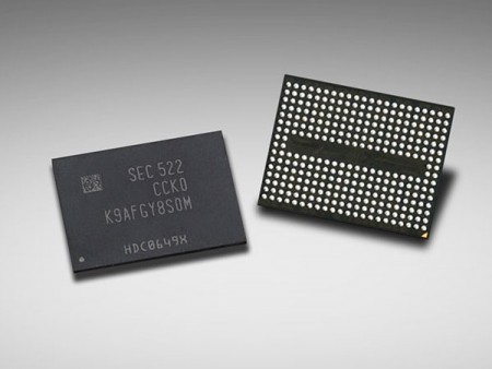 Samsung、業界初の256Gbit版3D V-NANDフラッシュメモリの量産開始