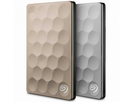 Seagate、厚さわずか9.6mmの2TBポータブルHDD「Backup Plus Ultra Slim」シリーズ