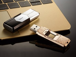 Apacer、指紋認証機能搭載のUSB3.0メモリ「AH650」シリーズ