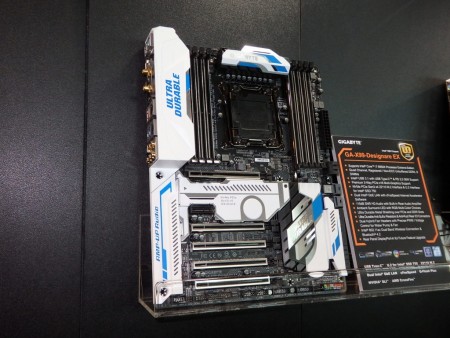 COMPUTEX】GIGABYTE、クリエイティブ向け高拡張マザーボード