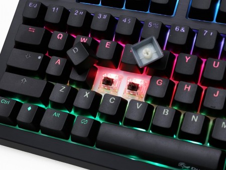 Cherry MX RGBスイッチ＆二色成形キャップ搭載のDucky製キーボード「Ducky SHINE5」が今月発売