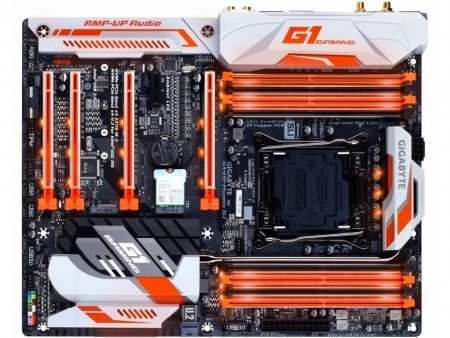 GIGABYTE、「Ambient Surround LED」搭載のBroadwell-E対応マザー「GA-X99-Phoenix SLI」