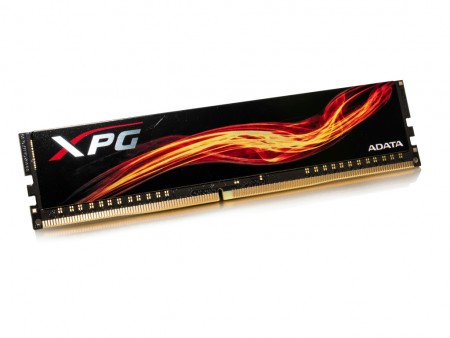 選別チップと高品質PCBを採用するゲーミングDDR4メモリ、ADATA「XPG Flame」シリーズ