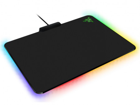 「Razer Chroma」デバイスとLED同期する布製マウスマット、Razer「Firefly Cloth Edition」