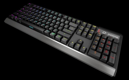 Ozone、オンザフライのイルミネーション「RGB Spectra」搭載のメカニカルキーボード「Strike X30」