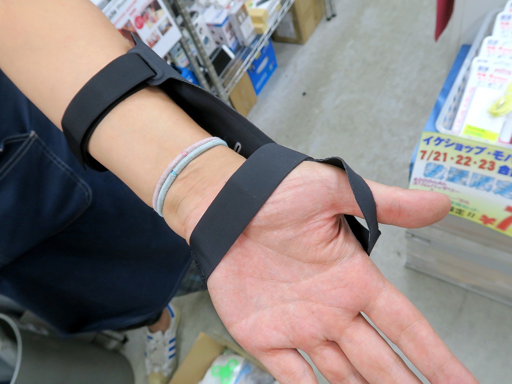 Arm Holder 1024x768d エルミタージュ秋葉原