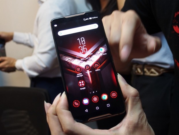 最新Snapdragon 855 Plus搭載が決定。ASUSゲーミングスマホ「ROG Phone II」が近く発表