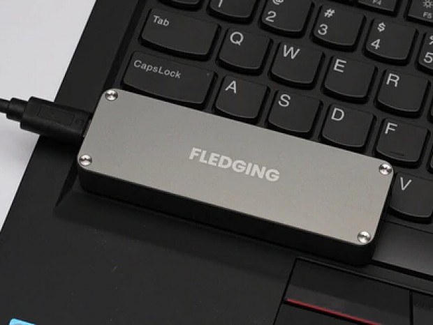 FLEDGING、2,500MB/secの高速ポータブルSSD「FLEDGING THUNDER SHELL」など2種