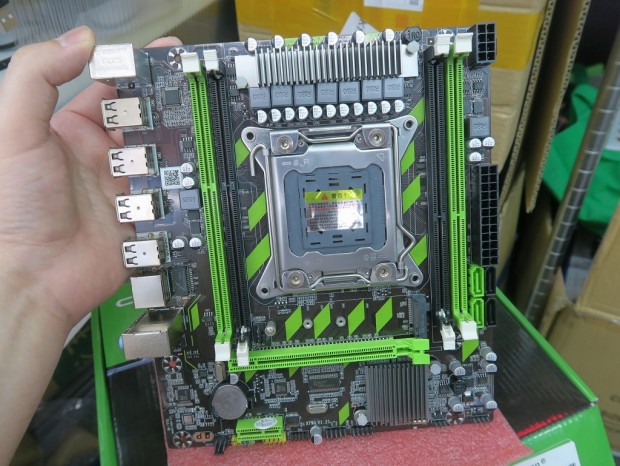 選ぶなら x79マザーボード メモリ CPU CPUクーラーのセット