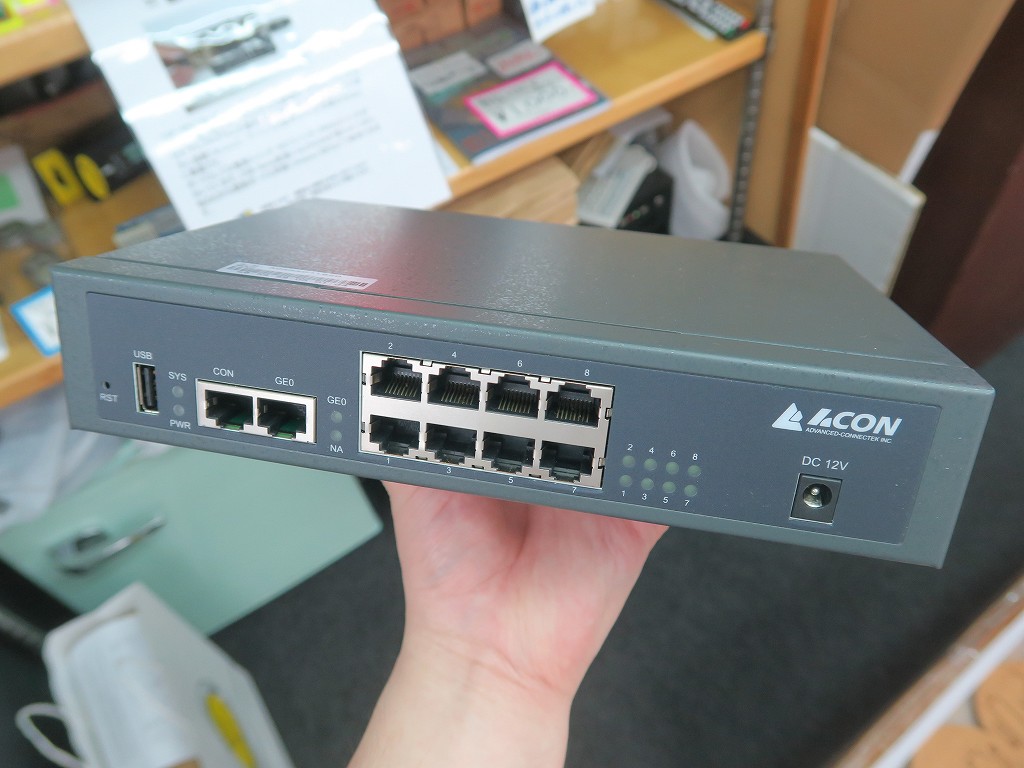 VPN マルチサービス ルーター 8ポート コンソールポート×1 VLAN IEEE802.1x認証 QoS IGMP ACON R1608-GV