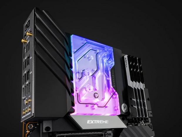 ASUS「ROG CROSSHAIR VIII EXTREME」専用フルカバーウォーターブロックがEKWBから