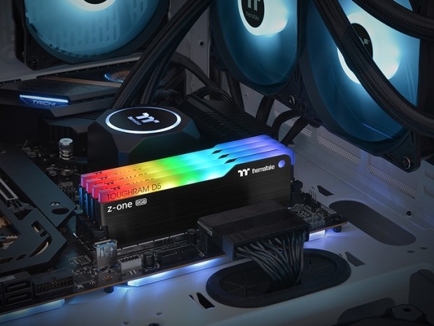 ARGB LEDヒートシンク搭載のDDR5メモリ、Thermaltake「TOUGHRAM Z-ONE RGB D5 DDR5」