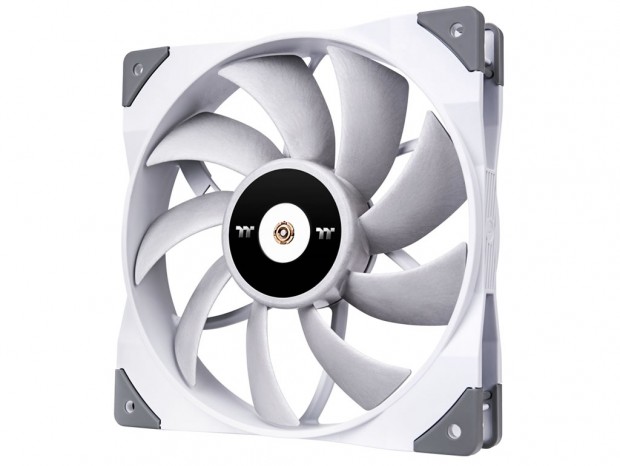 ホワイトファンの新たな選択肢、Thermaltake「TOUGHFAN White」シリーズ国内販売