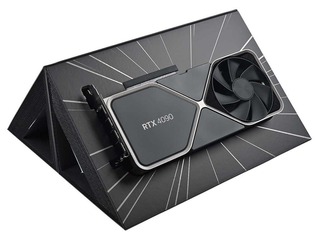 必見！NVIDIA最新ウルトラハイエンド「GeForce RTX 4090 Founders Edition」のヘビー級ボディ - エルミタージュ秋葉原