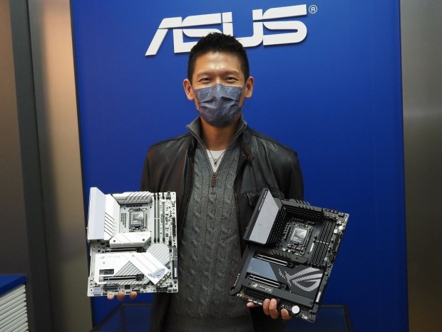 asus_interview_01_1024x768a