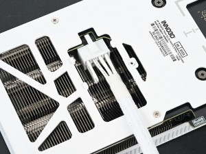 INNO3D GeForce RTX 4070 TWIN X2 OC WHITE STEALTH