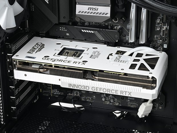 INNO3D GeForce RTX 4070 TWIN X2 OC WHITE STEALTH