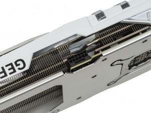 MSI「GeForce RTX 4070 GAMING X SLIM WHITE 12G」