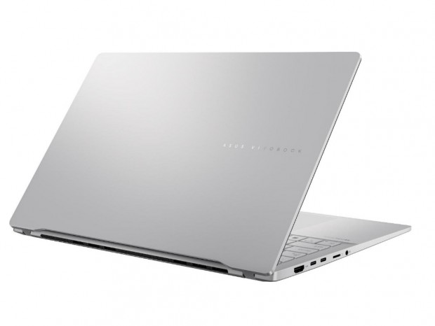 Snapdragon X Eliteを搭載したCopilot+ PC認定ノートPC「ASUS Vivobook S 15 S5507QA」