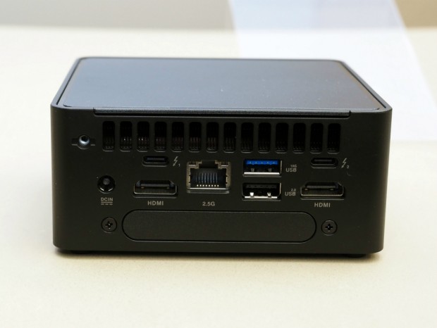 ASUS NUC