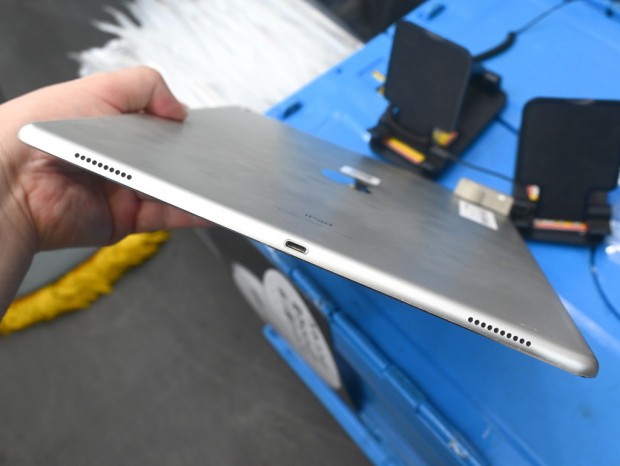 iPad Pro (12.9-inch)