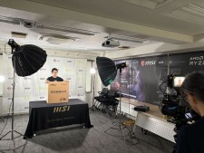 Core Ultra 9 285Kやヘビー級マザーが入った豪華仕様、MSI「MEDIA KIT」をPCアドバイザー“M氏”が解説