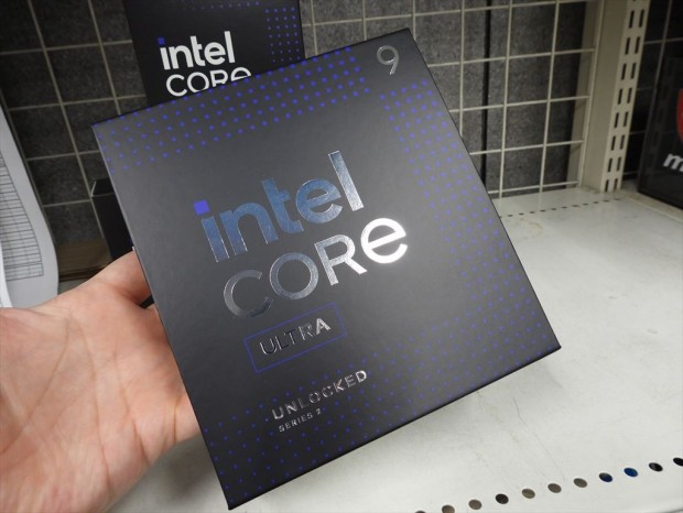 Core Ultra 200S