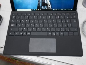 Surface Pro(第5世代) LTE