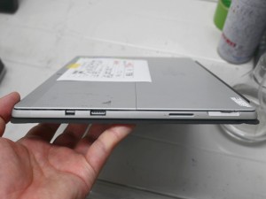 Surface Pro(第5世代) LTE