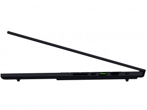 Razer Blade 16(2025)