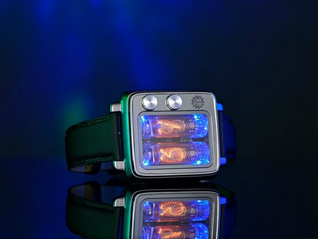 BACKTOFUTURE2 Nixie Tube Watch