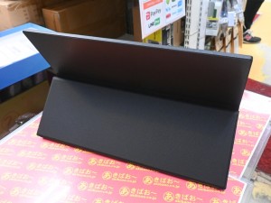 15.6インチ薄型マルチモニター