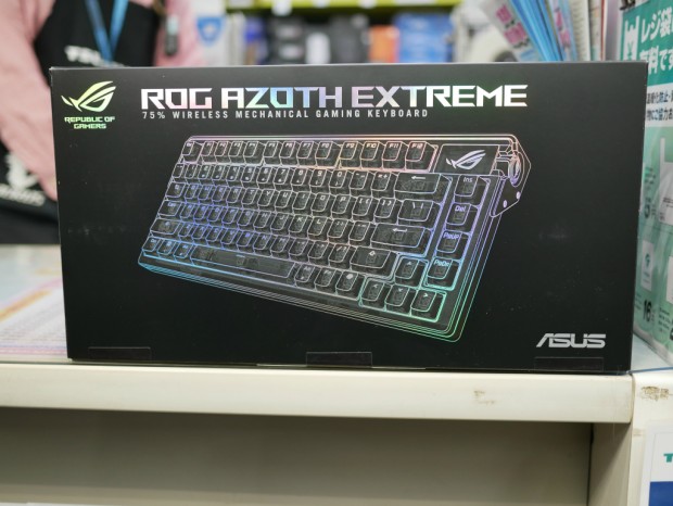 ROG Azoth Extreme Storm軸