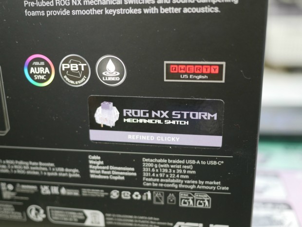 ROG Azoth Extreme Storm軸