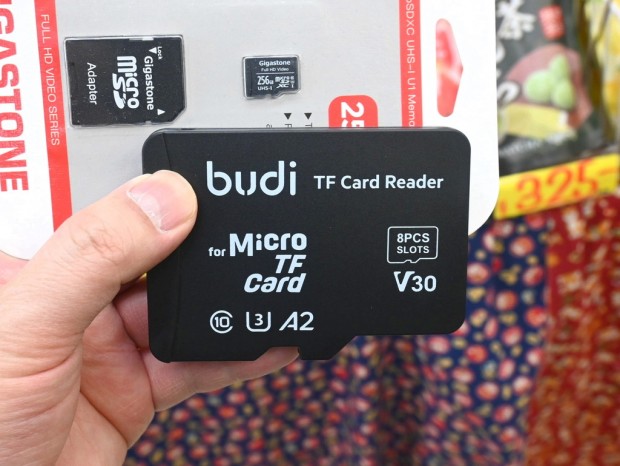 TF Card Reader With TF Card Appearance